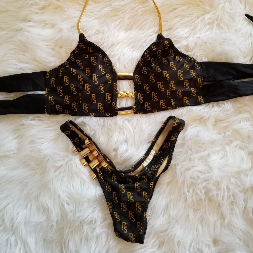 Ravish Sands Logo Print Suit